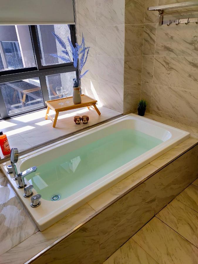 Melaka Town - Imperio Residence Studio With Bathtub Eksteriør billede